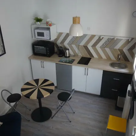 Charmante Maisonnette En Centre Ville Apartment